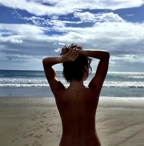 Ana De Armas topless