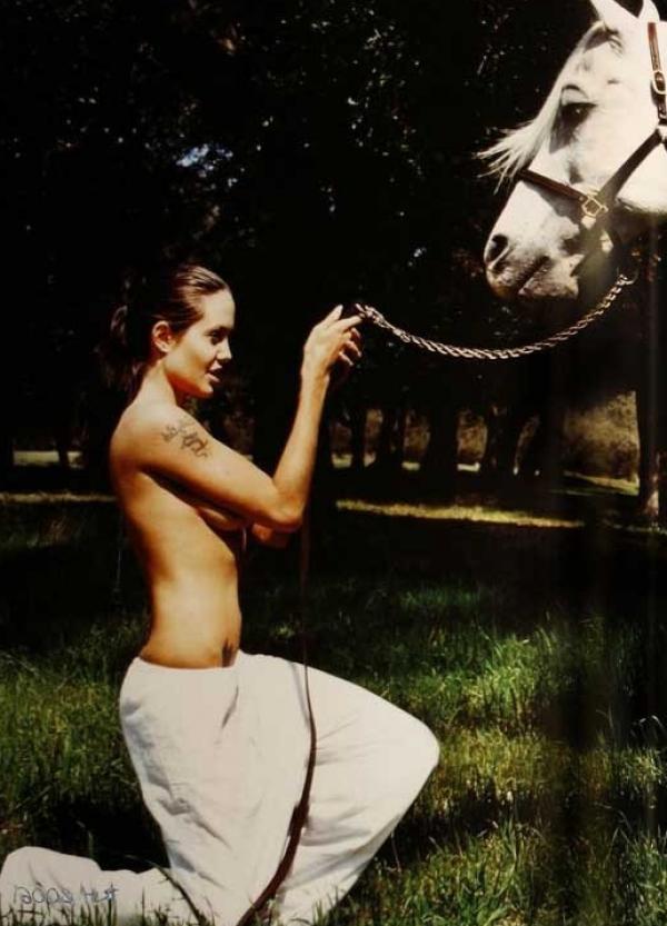 Angelina Jolie Naked Images 8