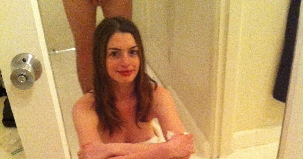 anne hathaway nude