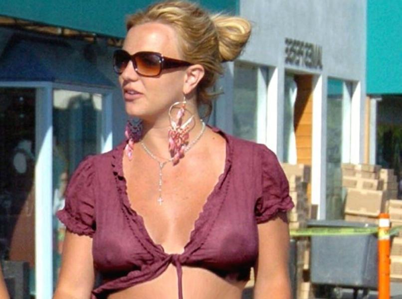 Η Britney Spears πραγματικά ολοκλήρωσε τις φωτογραφίες της συλλογής γυμνών 30