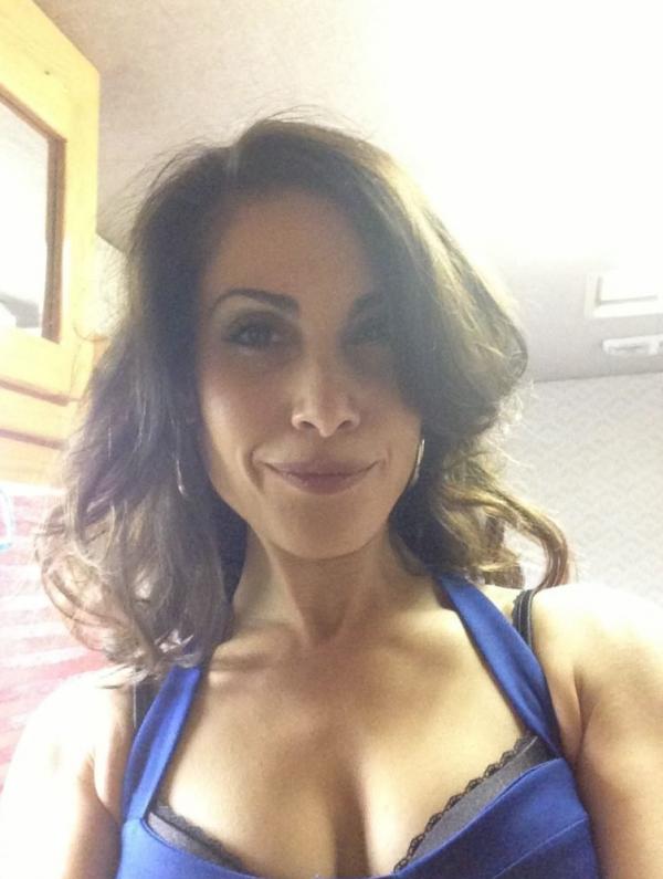 Carly Pope 17