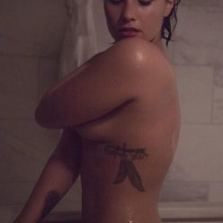 Demi Lovato Naked