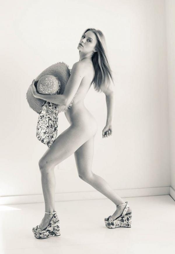 Foto sexy di nudo di Elle Evans 37