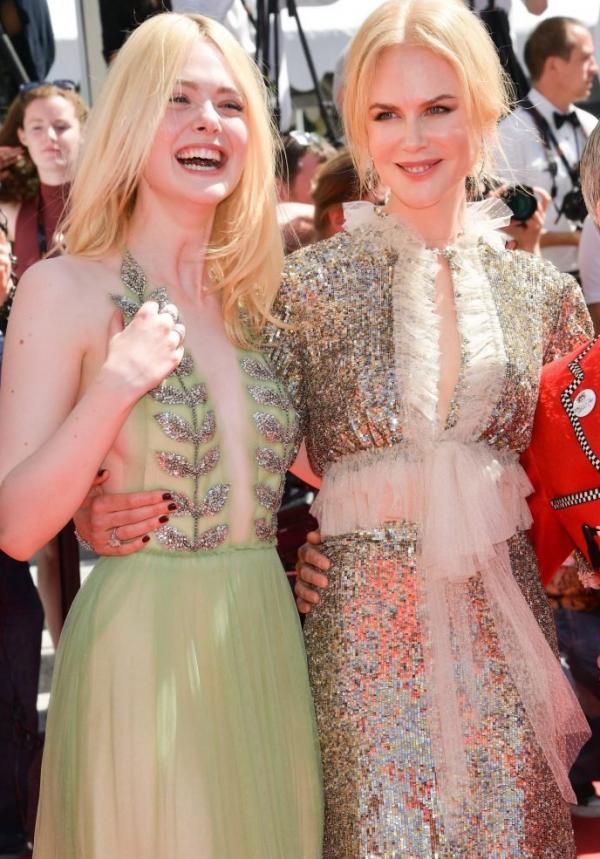 Elle Fanning Sexy Images 14