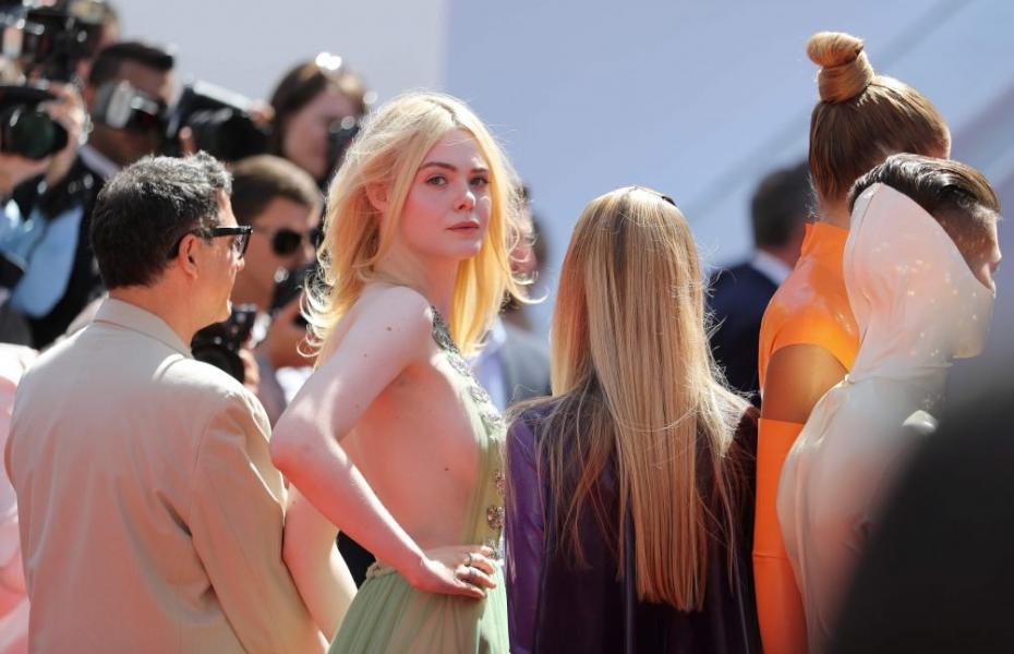 Elle Fanning Sexy Images 37