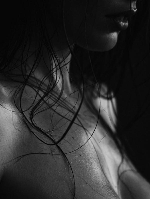 Emily DiDonato seksowne zdjęcia topless 7