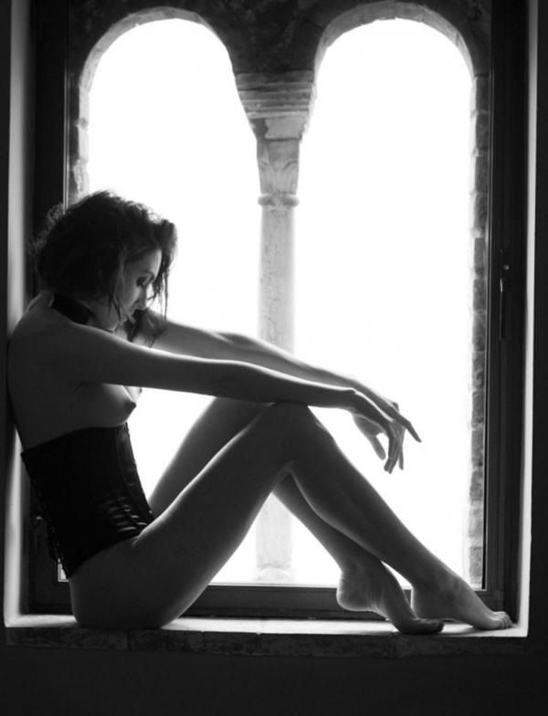 Erika Albonetti naakt sexy foto's 30