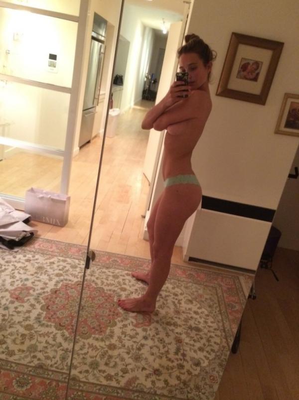 Hannah Davise alasti fotod 29