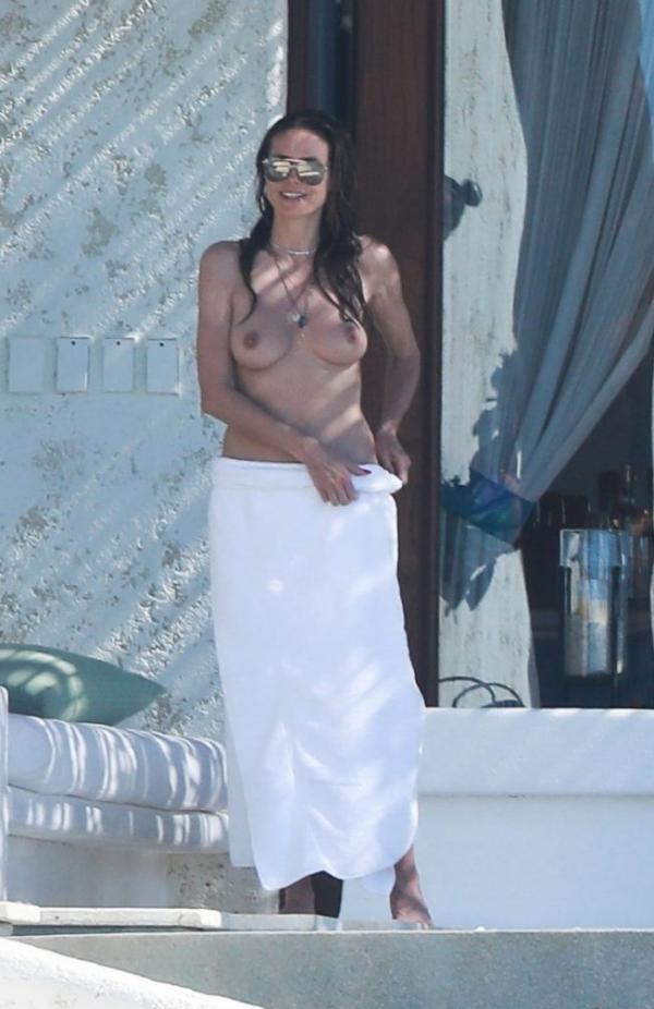 Heidi Klum Topless Photos 125