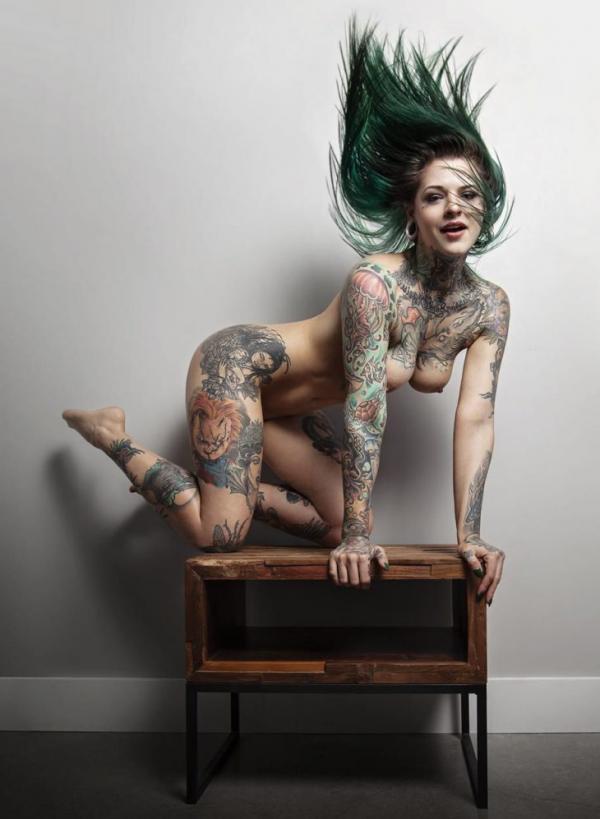 Foto sexy di nudo di Heidi Lavon 24