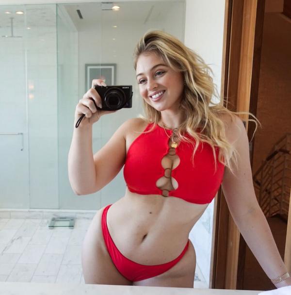Iskra Lawrence Sexy Images 58