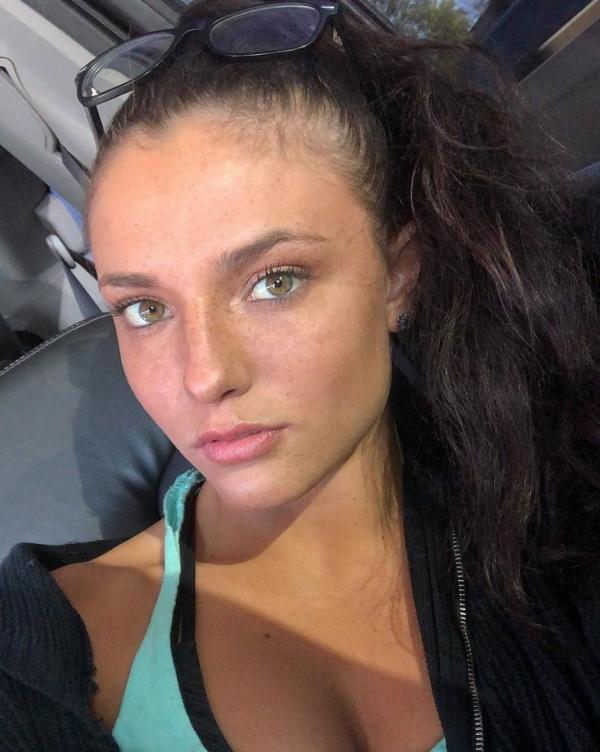 Jade Chynoweth Sexy Pictures 104