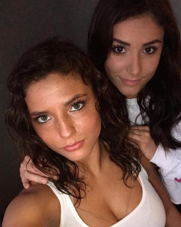 Jade Chynoweth Sexy Pictures 95