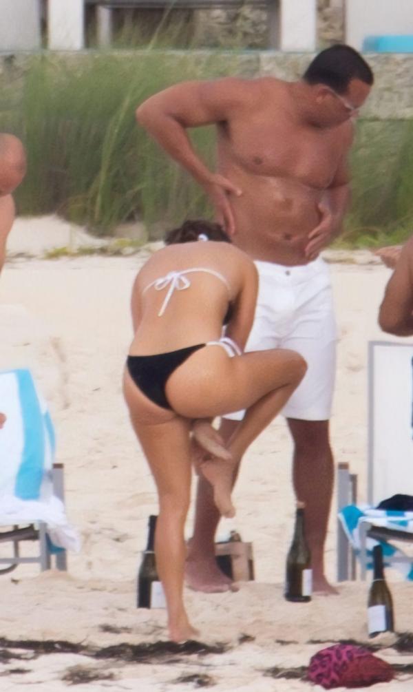 Jennifer Lopez Sexy New Pics 5