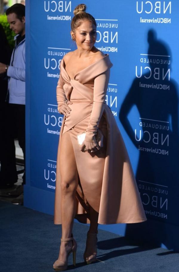 Jennifer Lopez Bagian Dalam Rok Foto 24