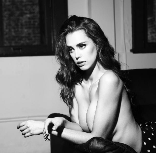 Jessica Buch Nude Sexy Photos 53