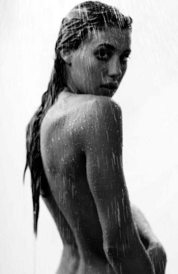 Jessica Serfaty Nude Sexy Pics 18
