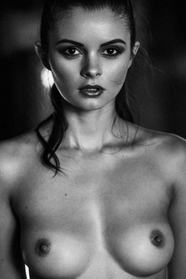 Γυμνές φωτογραφίες Julja Liepa 9