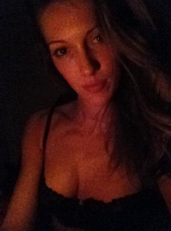 Katie Cassidy Private Photos 3