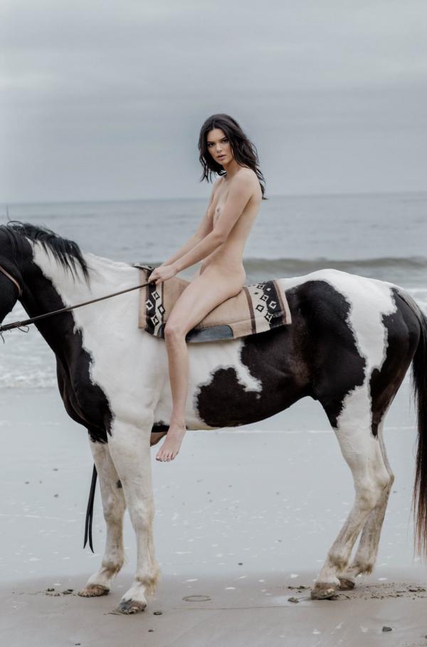 Kendall Jenner naaktfoto's 41