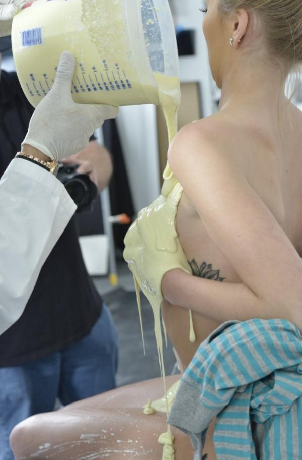 Kendra Sunderland alasti vormimine tema kiisu perse ja tissid Photos 5