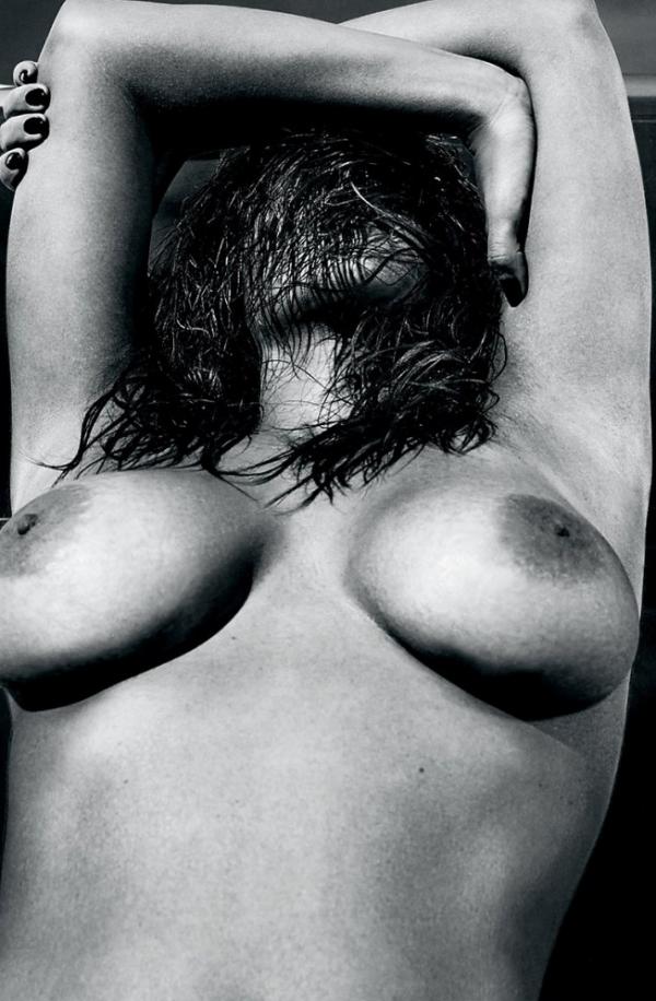 Foto del bottino delle tette della figa nuda di Kim Kardashian 3