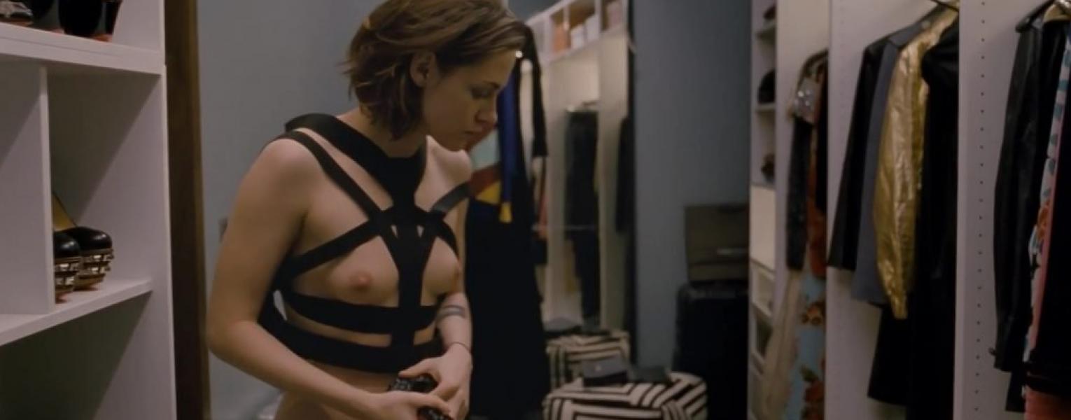 Kristen Stewart Nude Personal Shopper Camrip 17