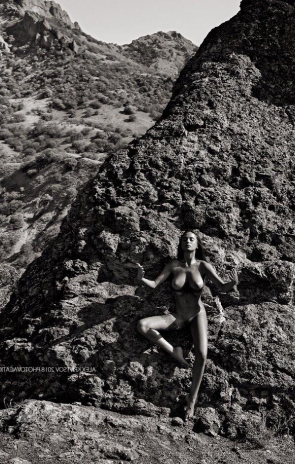 Kristina Shcherbinina foto sexy di nudo 5