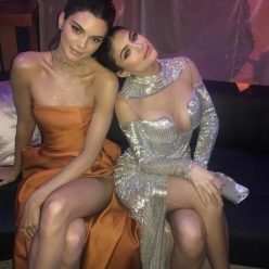 Kylie Jenner Kendall Jenner Sexy Photos 3