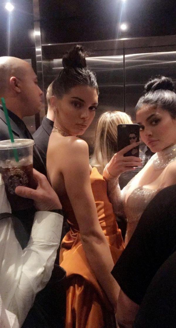 Kylie Jenner Kendall Jenner Sexy Photos 4