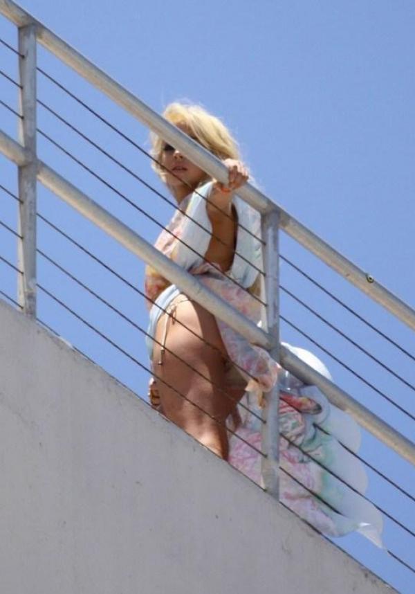 Lindsay Lohan 超短裙照片 3