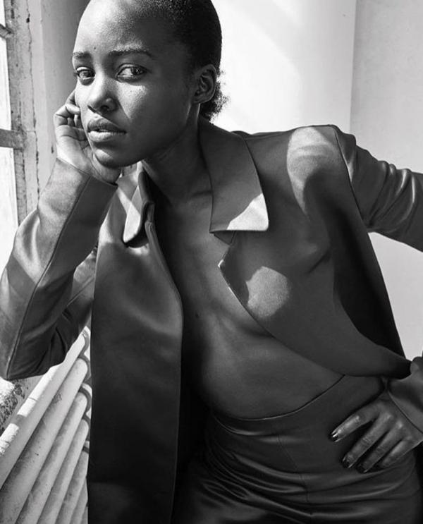 Lupita Nyongo naakt sexy foto's 9