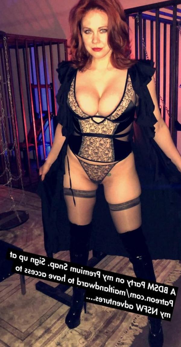 Maitland Ward BDSM Sesja Snapchat Nagie seksowne zdjęcia 52