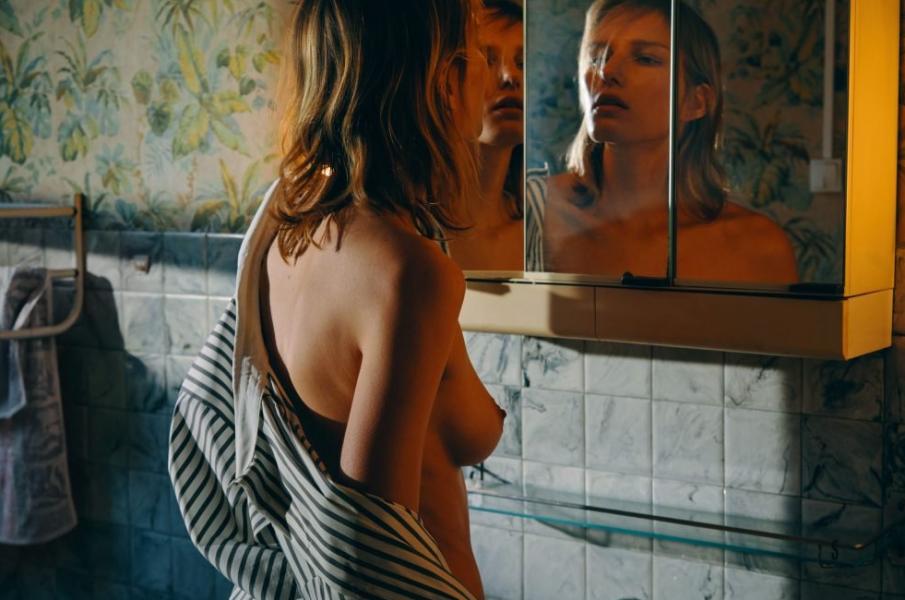Marique Schimmel Seksikas topless 4