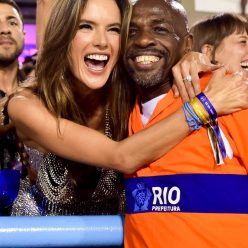 Alessandra Ambrosio Parties With Fans During Rio Carnival 2020 in Brazil 38 Photos