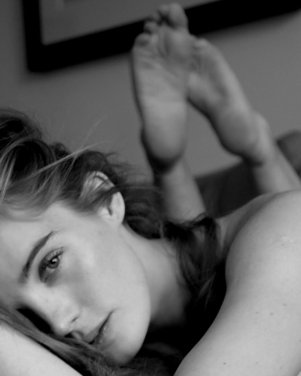 Alexina Graham Nude & Sexy (35 Pics + Video)