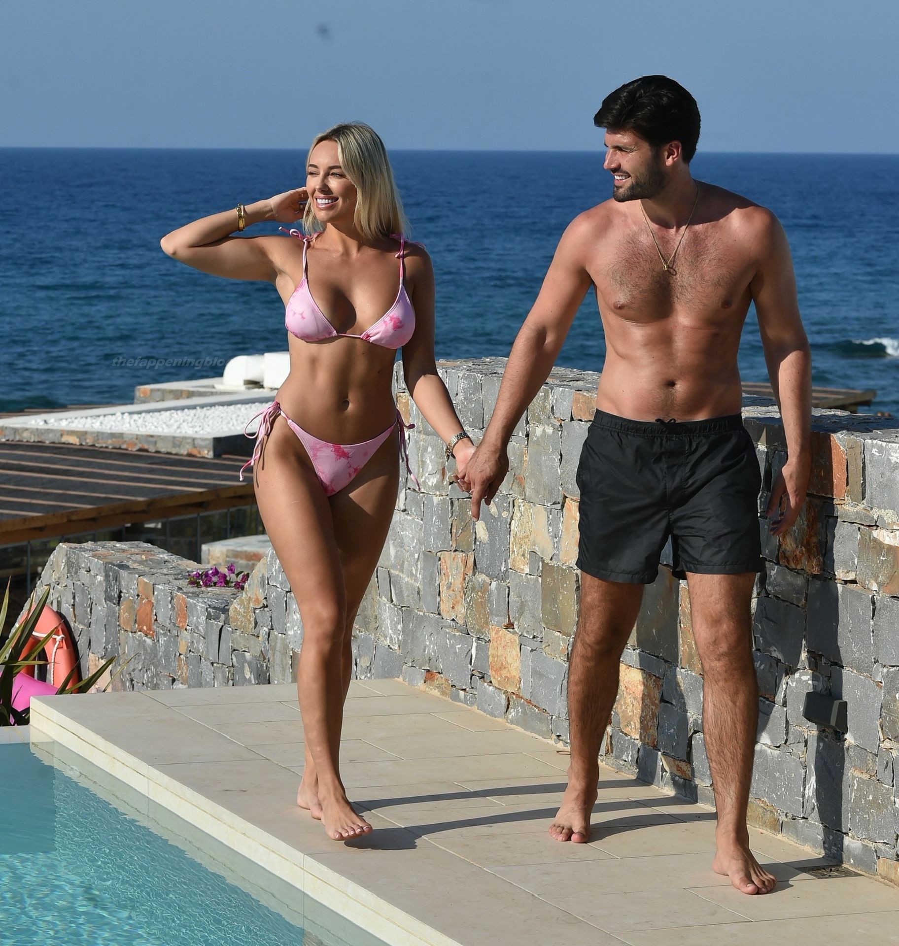 Amber Turner & Dan Edgar Relax by the Pool and Take Selfies During a Recent Holiday (12 Photos)