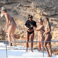 Arabella Chi Shows Off Her Butt on a Boat 26 Photos