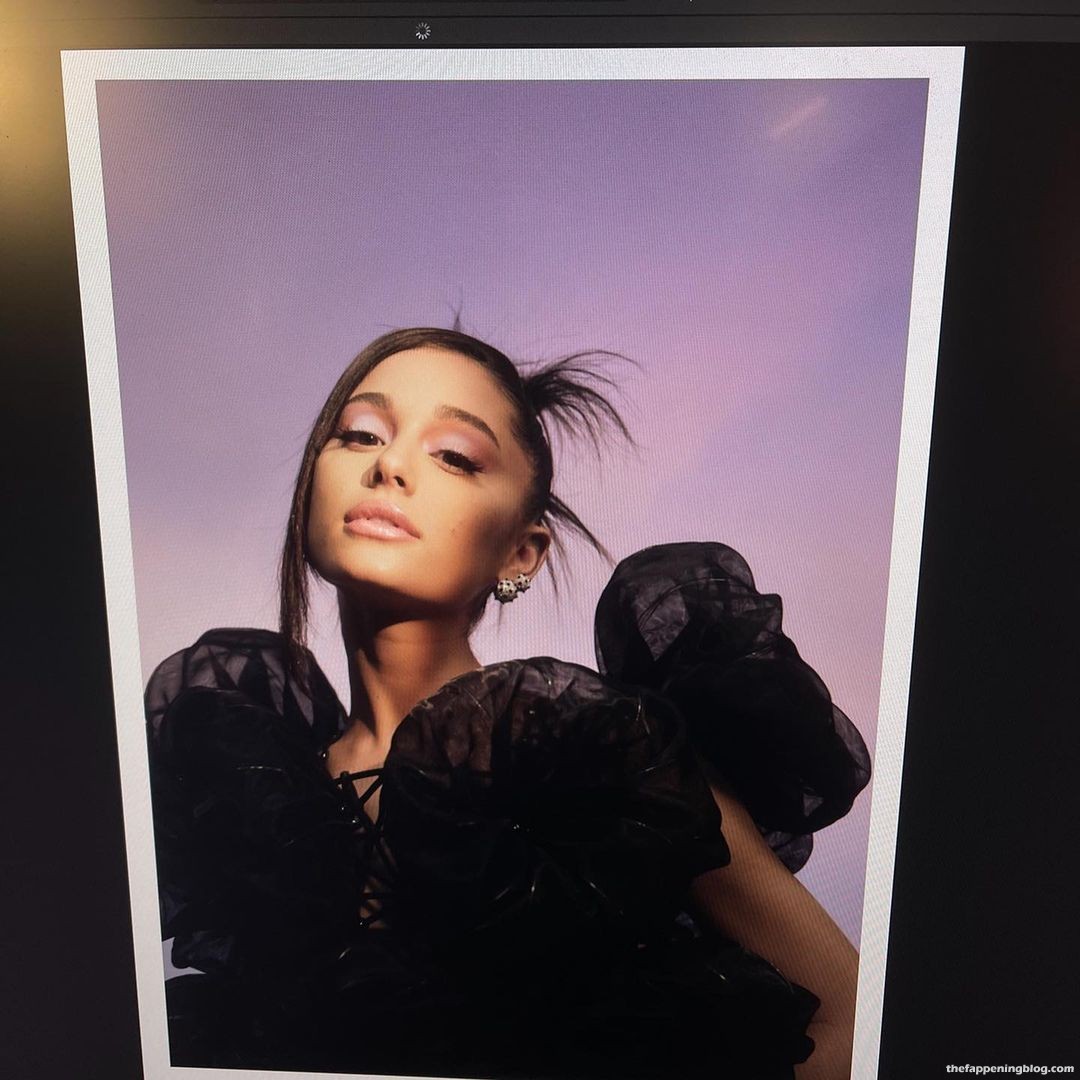 Ariana Grande Sexy - Allure Magazine (3 Photos)