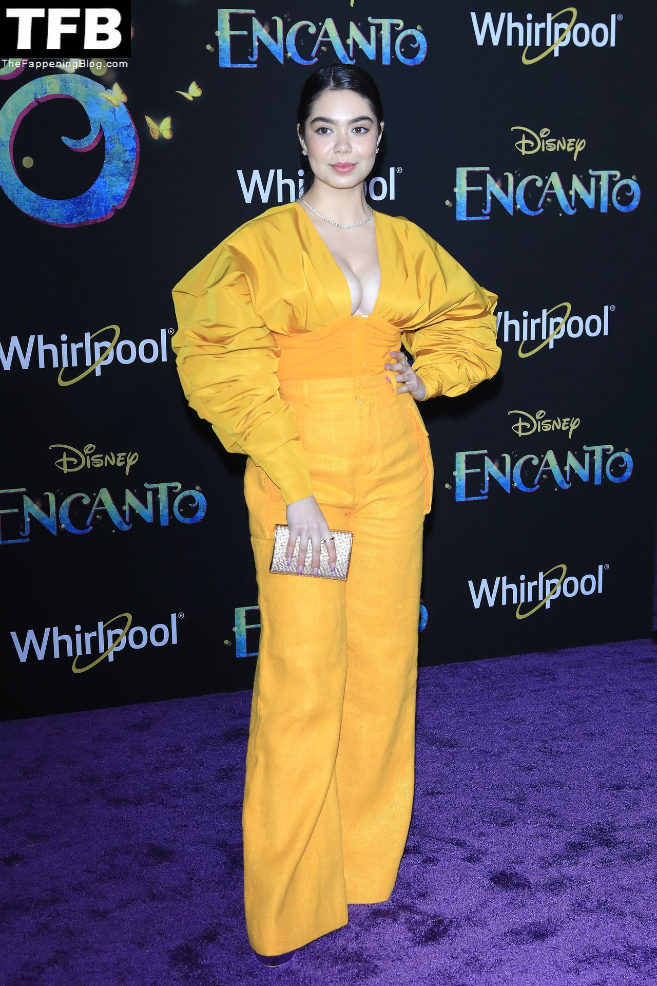 Auli’i Cravalho Shows Off Her Sexy Tits at the Encanto Premiere in Hollywood (7 Photos)