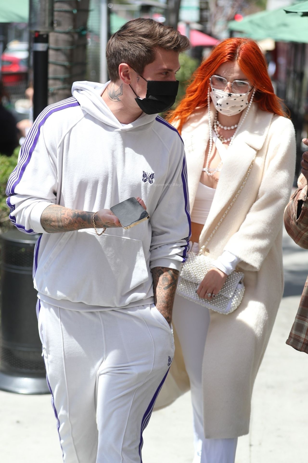 Bella Thorne & Benjamin Mascolo Match in All White For a Date at Il Pastaio (36 Photos)