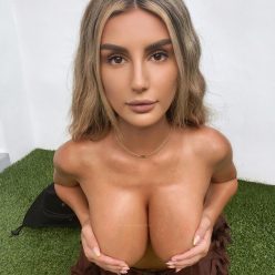 Bianca Ghezzi Topless 1 Photo