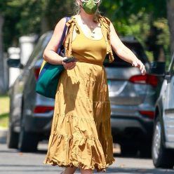 Braless Busy Philipps Looks Radiant in Yellow While Visiting a Friend in Los Feliz 11 Photos