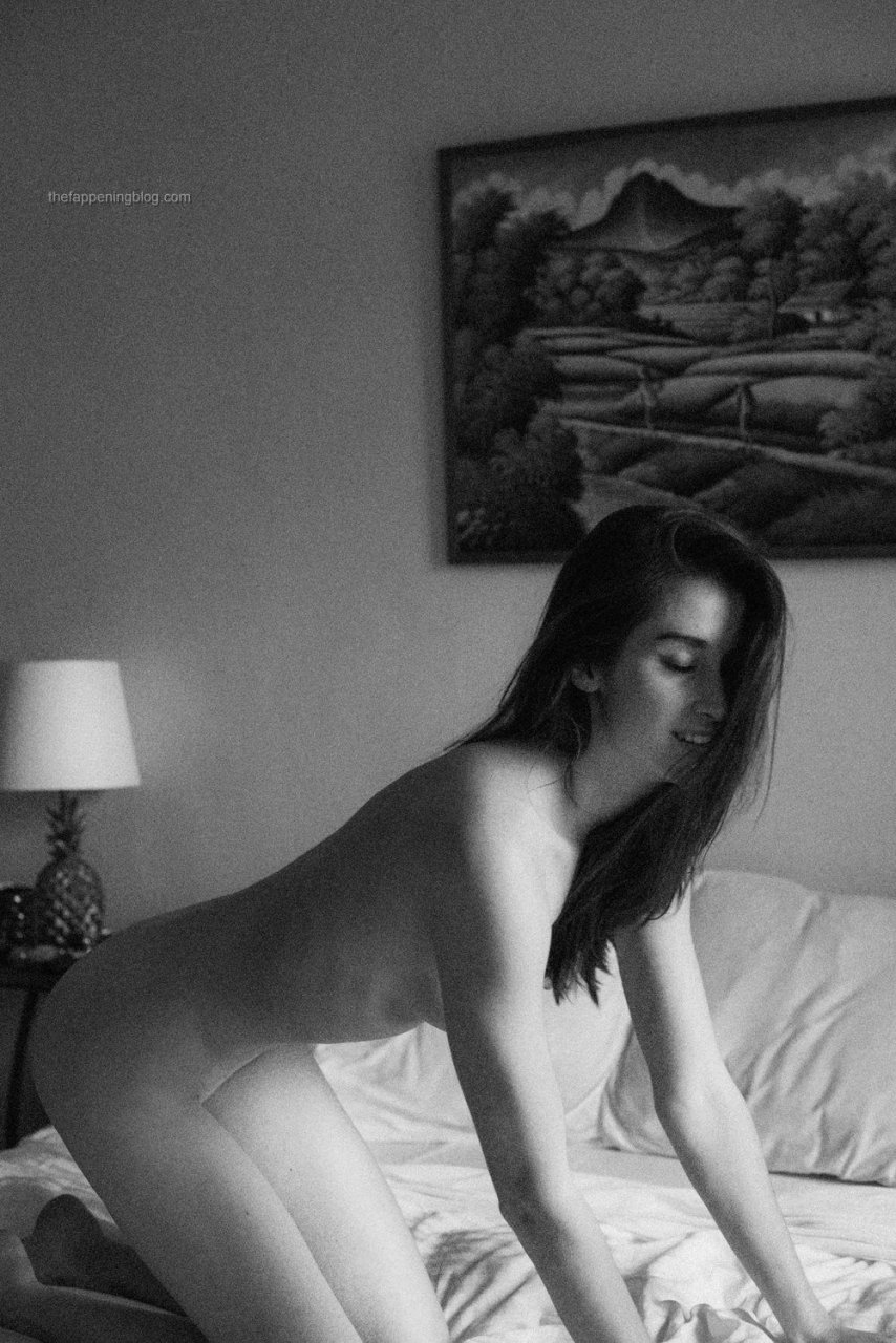 Brooke Huber Naked (10 Photos)