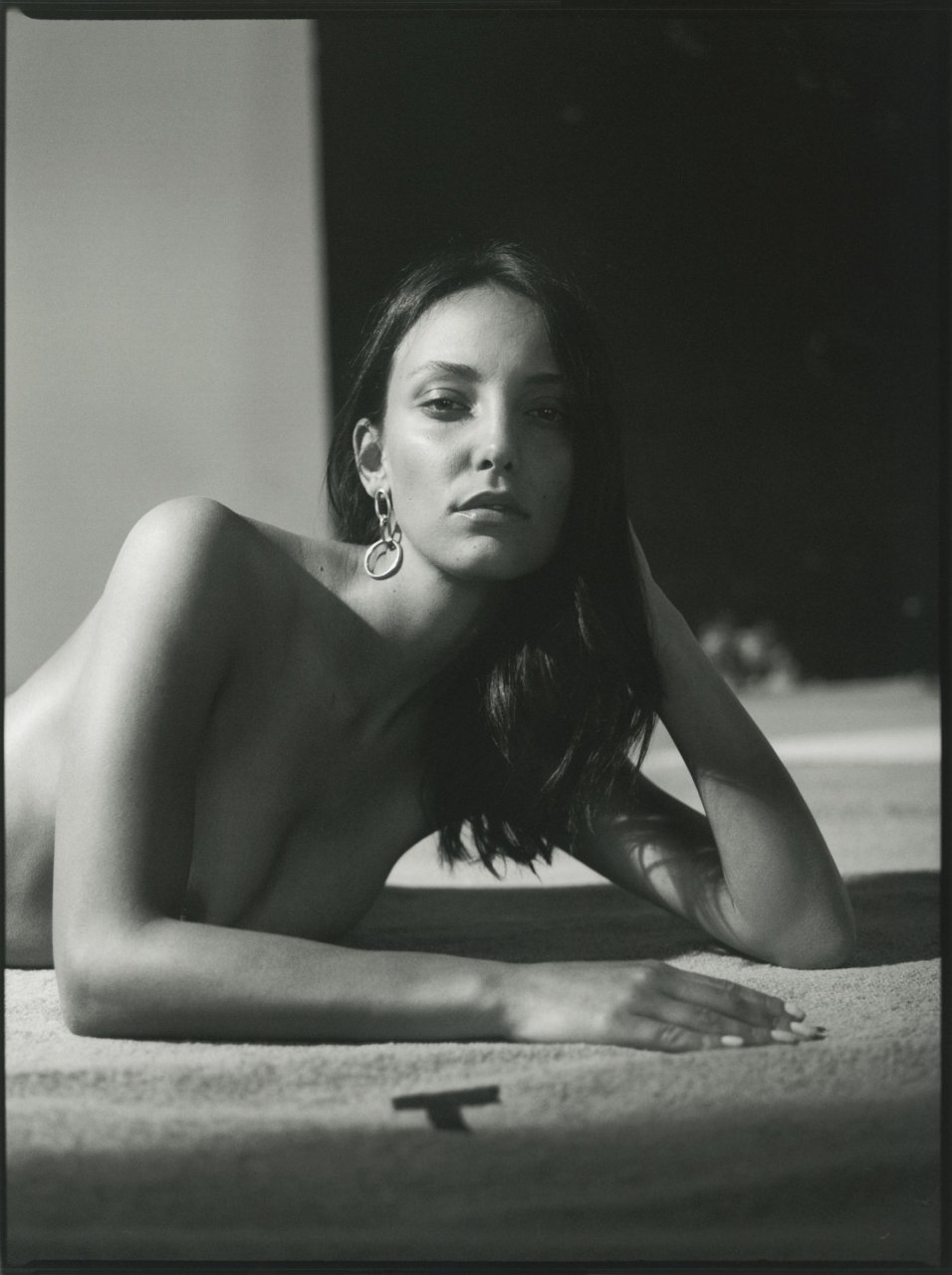 Charissa du Plessis Nude & Sexy (5 Photos)