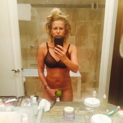 Chelsea Handler without Panties 1 Photo