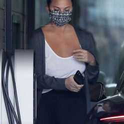 Chrissy Teigen is Spotted Braless in Los Angeles 21 Photos