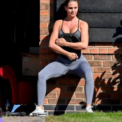 Danielle Lloyd Circuit Trains on Her Drive with Family 36 Photos