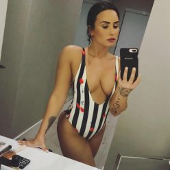 Demi Lovato Selfies 2 Photos Video