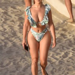Demi Rose Flaunts her Curves on the Beach During the Ibiza Sunset 15 Photos